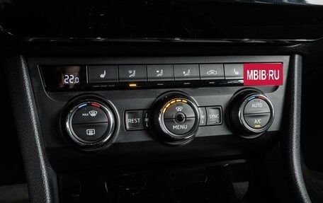 Skoda Superb III рестайлинг, 2016 год, 2 179 000 рублей, 19 фотография