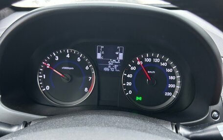 Hyundai Solaris II рестайлинг, 2014 год, 7 фотография