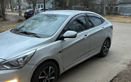 Hyundai Solaris II рестайлинг, 2014 год, 4 фотография