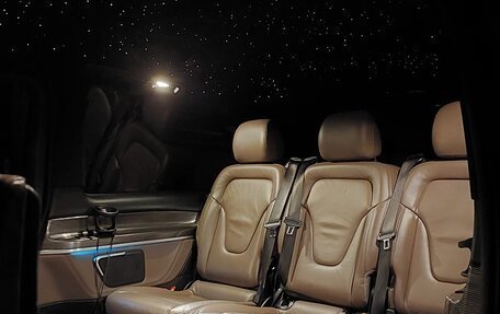 Mercedes-Benz V-Класс, 2019 год, 6 150 000 рублей, 15 фотография