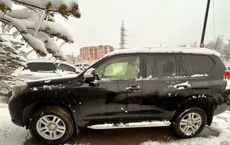 Toyota Land Cruiser Prado 150 рестайлинг 2, 2011 год, 2 700 000 рублей, 1 фотография