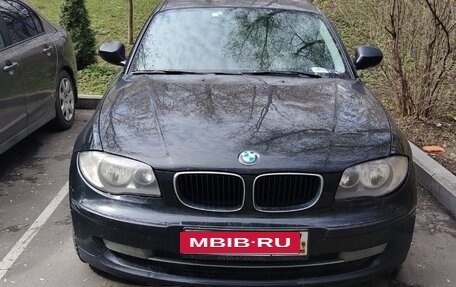 BMW 1 серия, 2011 год, 950 000 рублей, 1 фотография