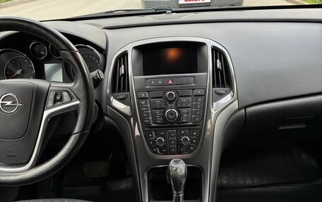 Opel Astra J, 2013 год, 1 250 000 рублей, 14 фотография