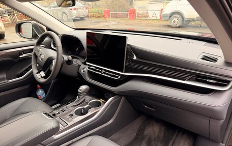 Toyota Highlander, 2026 год, 5 850 000 рублей, 21 фотография