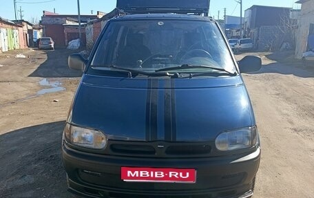 Nissan Serena I, 1992 год, 600 000 рублей, 3 фотография