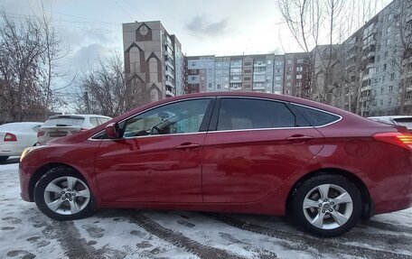 Hyundai i40 I рестайлинг, 2013 год, 1 100 000 рублей, 12 фотография