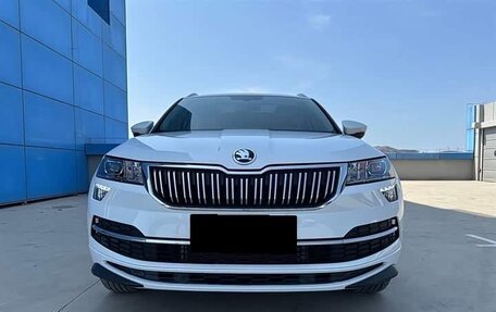 Skoda Karoq I, 2023 год, 2 340 000 рублей, 2 фотография