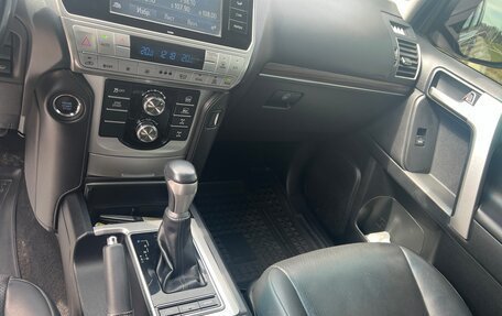 Toyota Land Cruiser Prado 150 рестайлинг 2, 2019 год, 6 300 000 рублей, 11 фотография