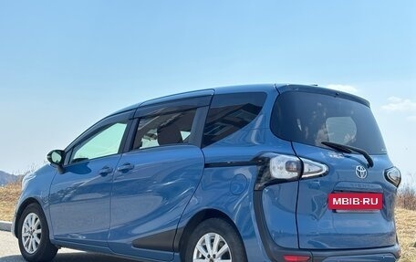 Toyota Sienta II, 2022 год, 1 490 000 рублей, 3 фотография