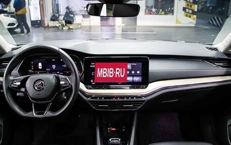 Skoda Octavia IV, 2023 год, 2 440 000 рублей, 14 фотография