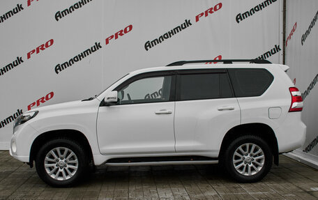 Toyota Land Cruiser Prado 150 рестайлинг 2, 2014 год, 3 350 000 рублей, 7 фотография
