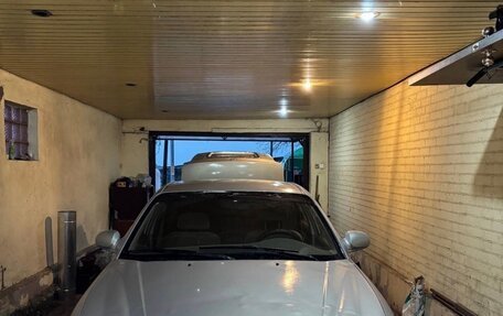 Hyundai Sonata IV рестайлинг, 2001 год, 330 000 рублей, 1 фотография