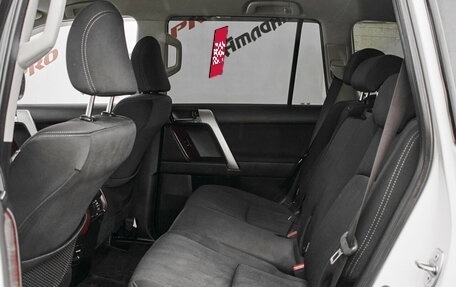 Toyota Land Cruiser Prado 150 рестайлинг 2, 2014 год, 3 350 000 рублей, 25 фотография