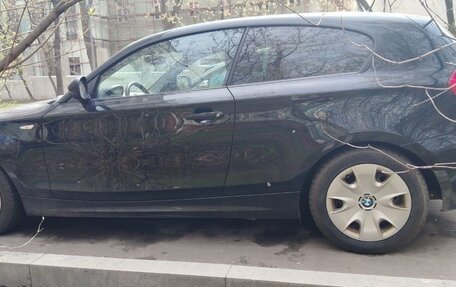 BMW 1 серия, 2011 год, 950 000 рублей, 5 фотография