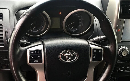 Toyota Land Cruiser Prado 150 рестайлинг 2, 2011 год, 2 700 000 рублей, 4 фотография