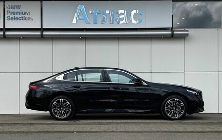 BMW 5 серия, 2025 год, 8 990 000 рублей, 7 фотография