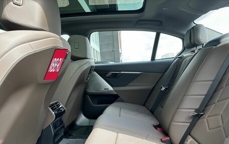 BMW 5 серия, 2025 год, 8 990 000 рублей, 15 фотография