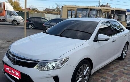 Toyota Camry, 2016 год, 2 600 000 рублей, 2 фотография