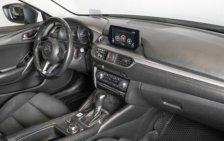 Mazda 6, 2017 год, 1 850 000 рублей, 7 фотография