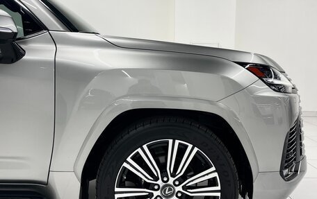 Lexus LX, 2023 год, 15 900 000 рублей, 9 фотография