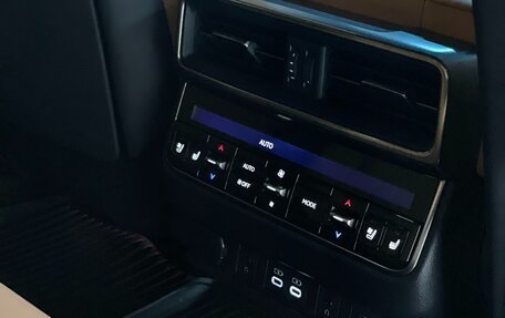 Lexus LX, 2023 год, 15 900 000 рублей, 26 фотография