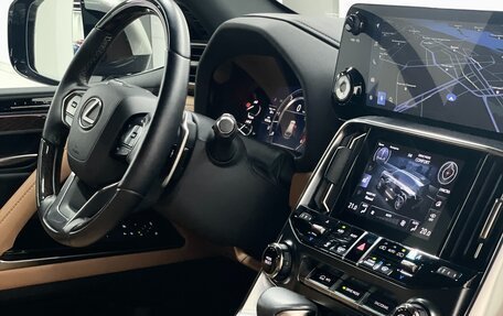 Lexus LX, 2023 год, 15 900 000 рублей, 22 фотография