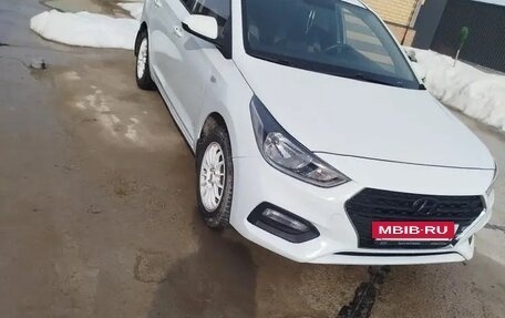 Hyundai Solaris II рестайлинг, 2018 год, 950 000 рублей, 4 фотография