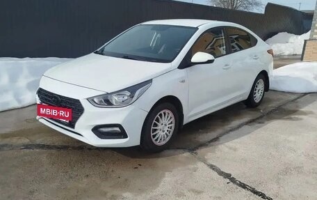 Hyundai Solaris II рестайлинг, 2018 год, 950 000 рублей, 5 фотография