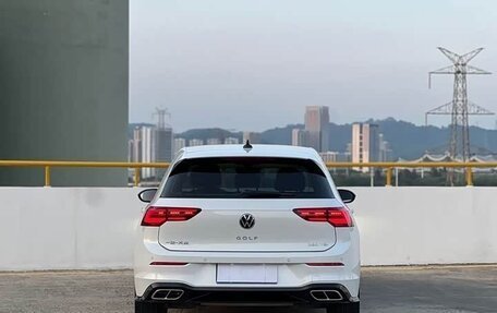 Volkswagen Golf VIII, 2023 год, 2 000 000 рублей, 10 фотография