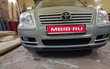 Toyota Avensis III рестайлинг, 2005 год, 900 000 рублей, 4 фотография