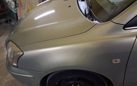 Toyota Avensis III рестайлинг, 2005 год, 900 000 рублей, 10 фотография