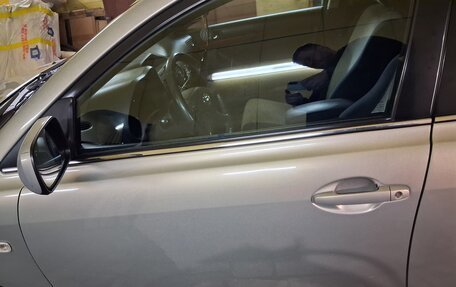 Toyota Avensis III рестайлинг, 2005 год, 900 000 рублей, 11 фотография