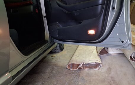 Toyota Avensis III рестайлинг, 2005 год, 900 000 рублей, 20 фотография