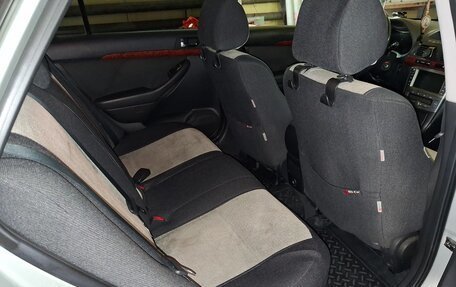 Toyota Avensis III рестайлинг, 2005 год, 900 000 рублей, 21 фотография