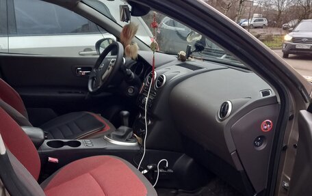 Nissan Qashqai, 2009 год, 750 000 рублей, 2 фотография