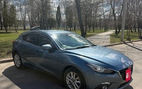 Mazda Axela, 2015 год, 1 390 000 рублей, 2 фотография