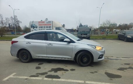 Hyundai Solaris II рестайлинг, 2017 год, 550 000 рублей, 4 фотография