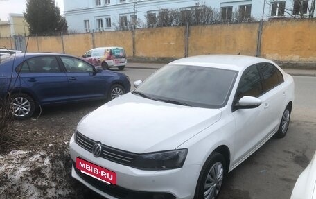 Volkswagen Jetta VI, 2012 год, 1 100 000 рублей, 3 фотография