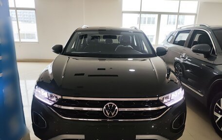 Volkswagen T-Roc I, 2026 год, 2 800 000 рублей, 2 фотография