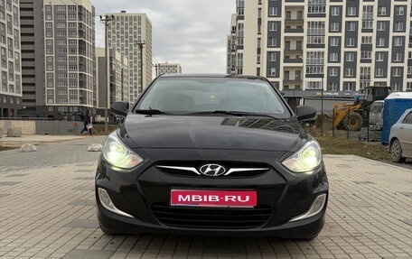 Hyundai Solaris II рестайлинг, 2013 год, 890 000 рублей, 1 фотография