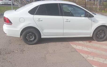 Volkswagen Polo VI (EU Market), 2015 год, 499 000 рублей, 2 фотография