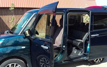 Toyota Roomy I, 2018 год, 1 220 000 рублей, 13 фотография