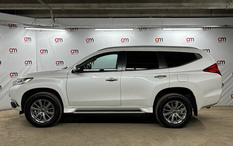 Mitsubishi Pajero Sport III рестайлинг, 2018 год, 2 799 000 рублей, 7 фотография