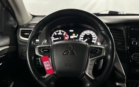 Mitsubishi Pajero Sport III рестайлинг, 2018 год, 2 799 000 рублей, 11 фотография