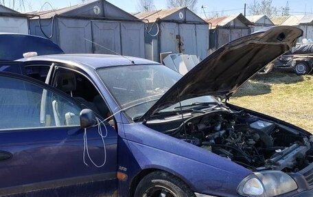 Toyota Avensis III рестайлинг, 1999 год, 150 000 рублей, 6 фотография