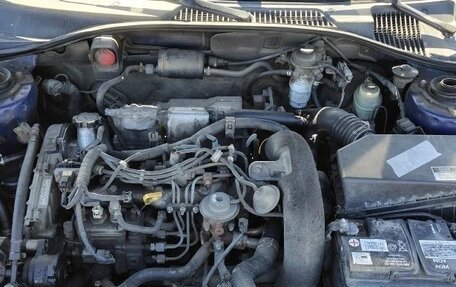 Toyota Avensis III рестайлинг, 1999 год, 150 000 рублей, 13 фотография