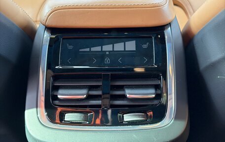 Volvo V60 Cross Country II, 2019 год, 4 500 000 рублей, 14 фотография