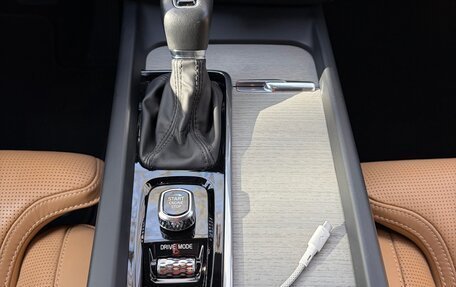 Volvo V60 Cross Country II, 2019 год, 4 500 000 рублей, 15 фотография