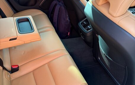 Volvo V60 Cross Country II, 2019 год, 4 500 000 рублей, 31 фотография