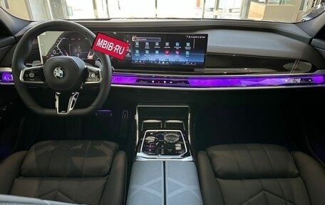 BMW 7 серия, 2025 год, 14 700 000 рублей, 18 фотография